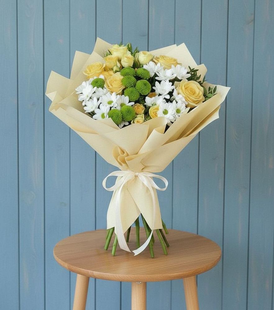 Букет цветов из: Хризантемы и Розы в Коршево