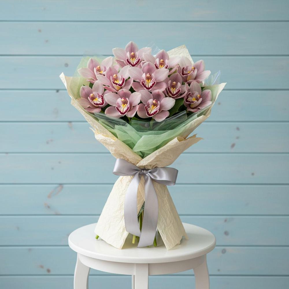 Букет цветов из: Орхидеи и Розы в Коршево