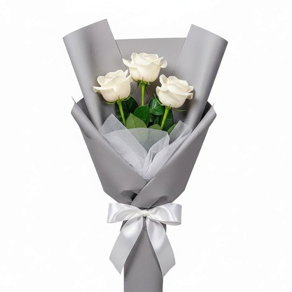 Букет 3 белые розы в Коршево