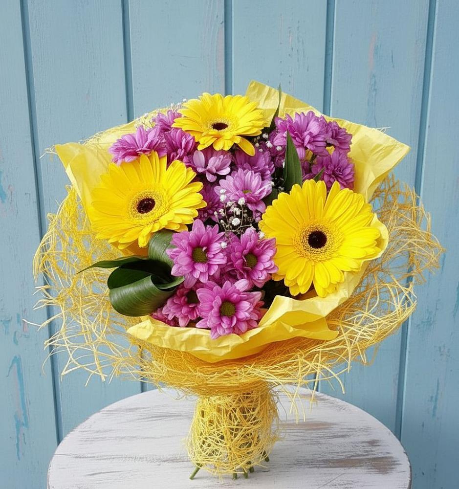 Букет цветов из: Хризантемы и Герберы в Коршево