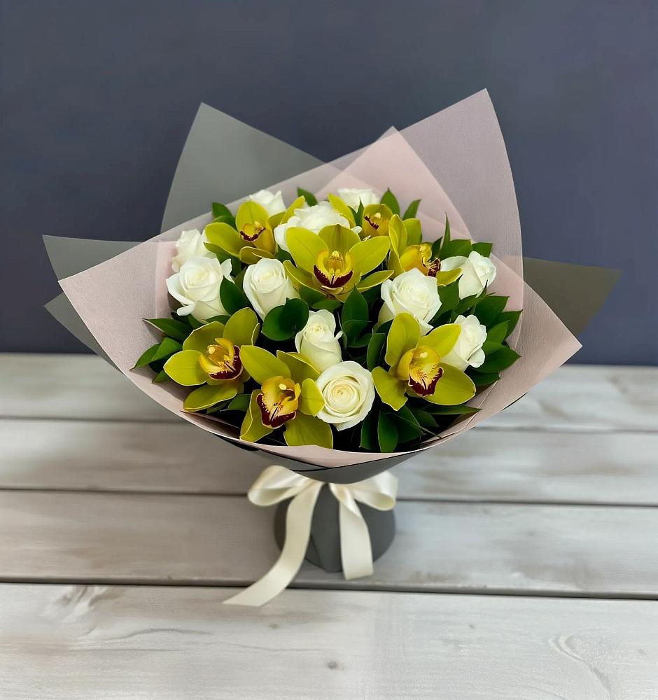 Букет цветов из: Орхидеи и Розы в Коршево