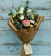 Букет цветов из:  Розы и Лизиантусы в Коршево